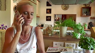 Dirty Tina vom Elektriker anal geerdet...